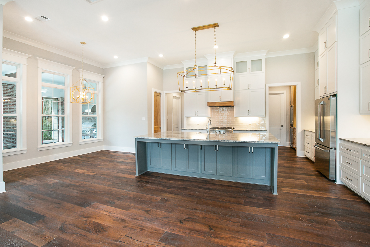Do you need new hardwood flooring for your Baton Rouge home? Trust in STONE.